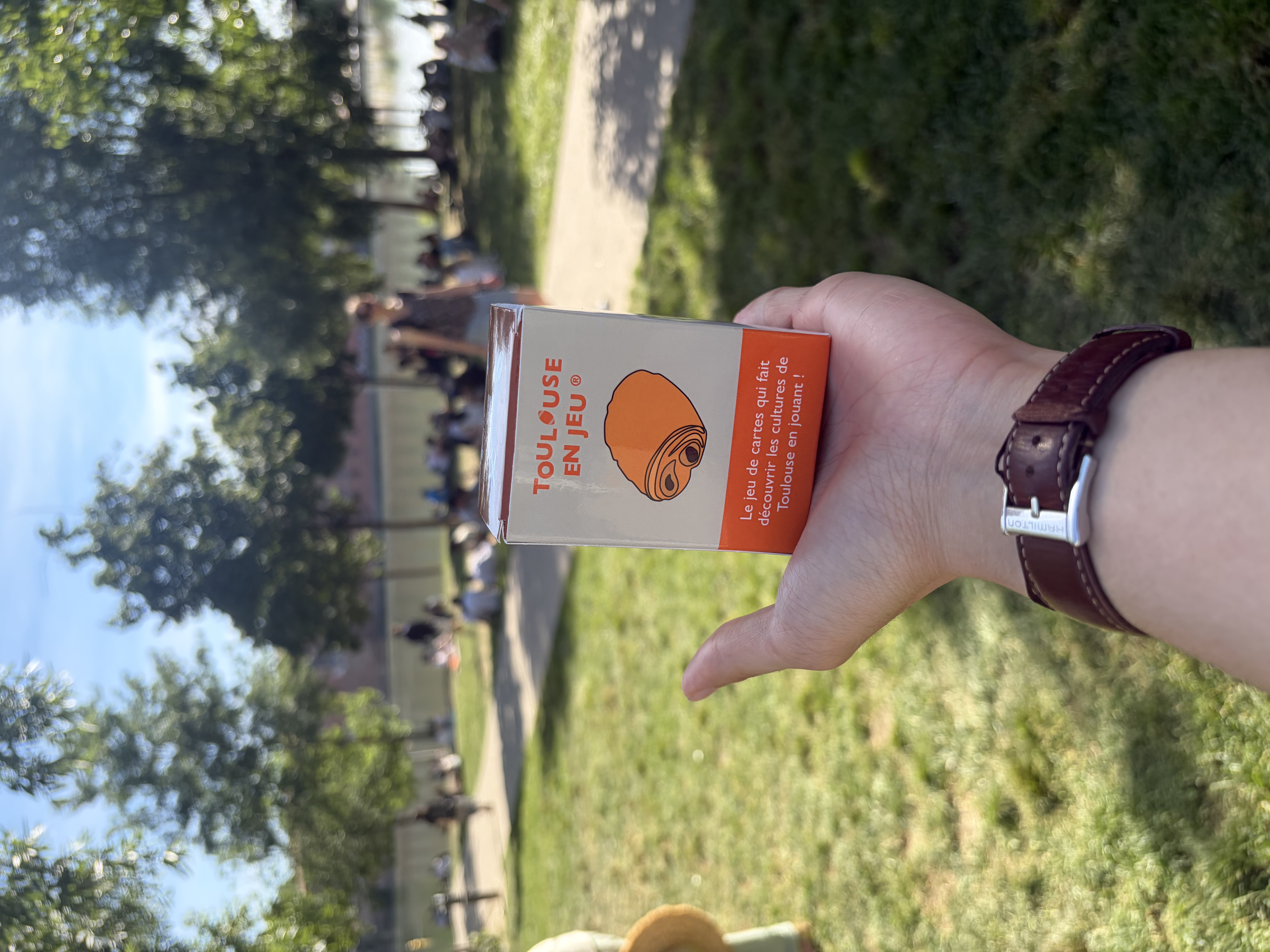 Toulouse en Jeu — jeu de cartes tenu dans un parc à Toulouse
